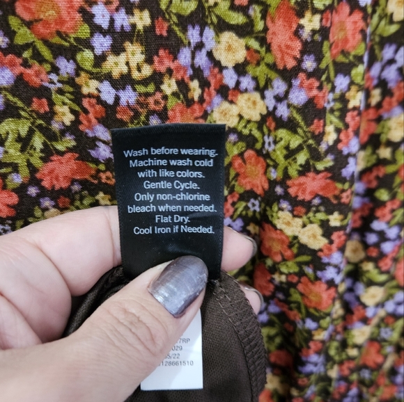 NWT Floral patchwork long-sleeved sz.L dress. - Picture 6 of 11